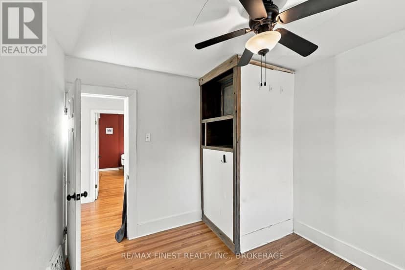 463 Victoria Street — photo 26 of 40
