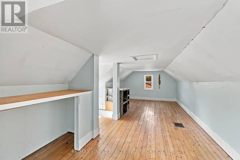 463 Victoria Street — photo 29 of 40