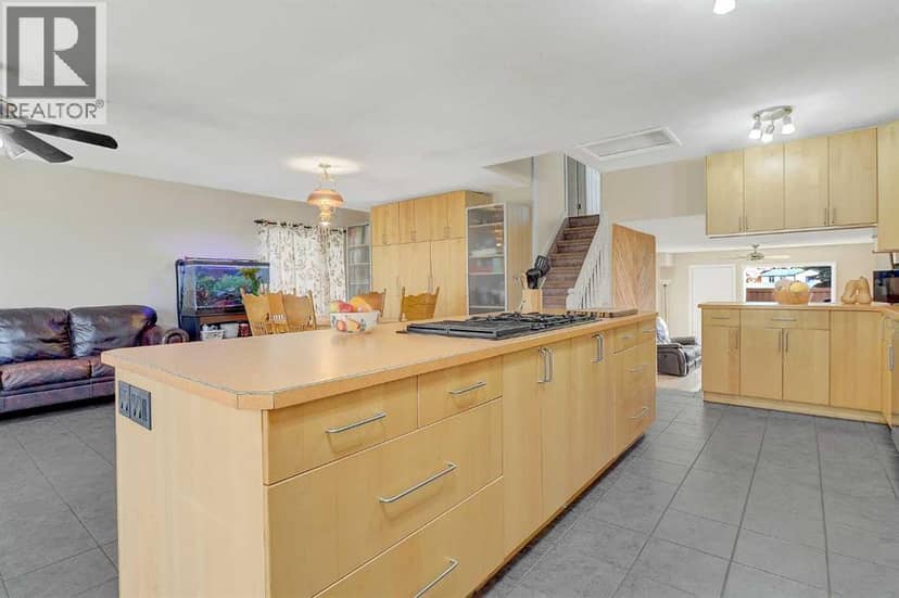 7301 97A Street — photo 13 of 28