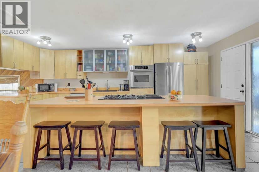 7301 97A Street — photo 10 of 28