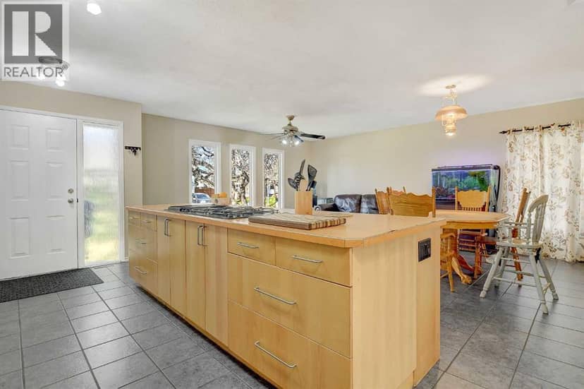 7301 97A Street — photo 12 of 28
