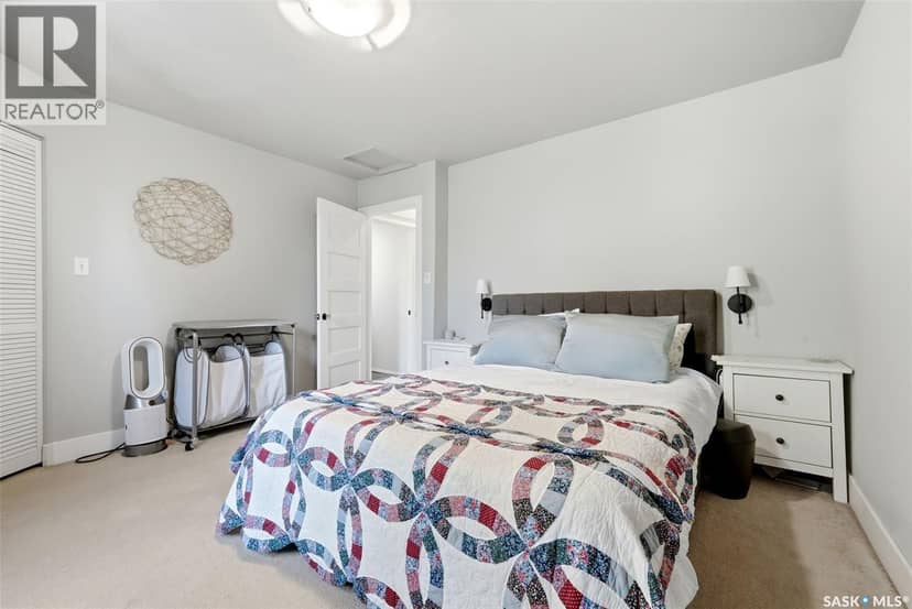 2340 Montague STREET — photo 18 of 34