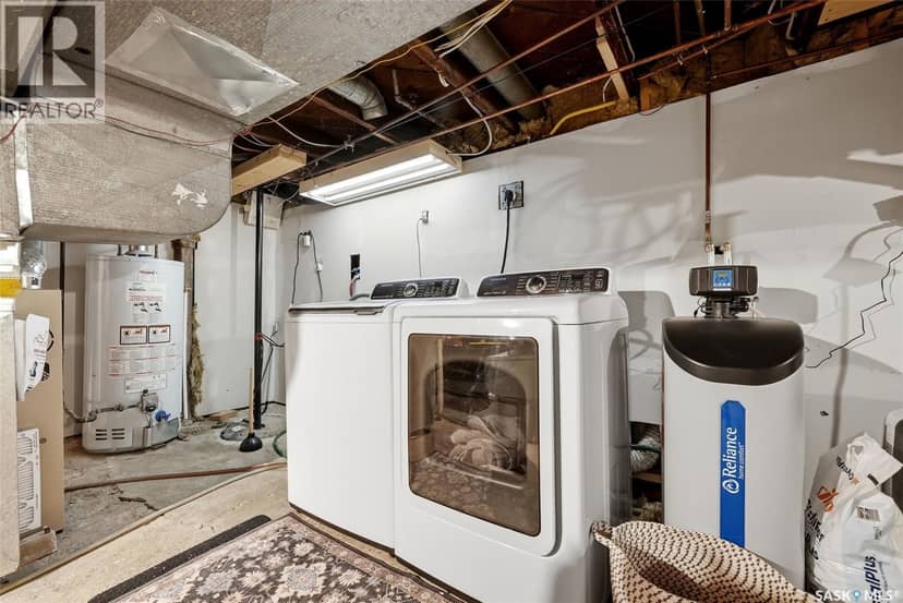 2340 Montague STREET — photo 27 of 34