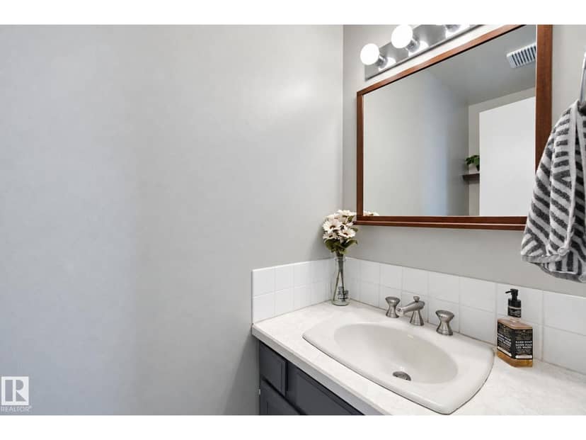 168 Callingwood Pl NW — photo 18 of 40