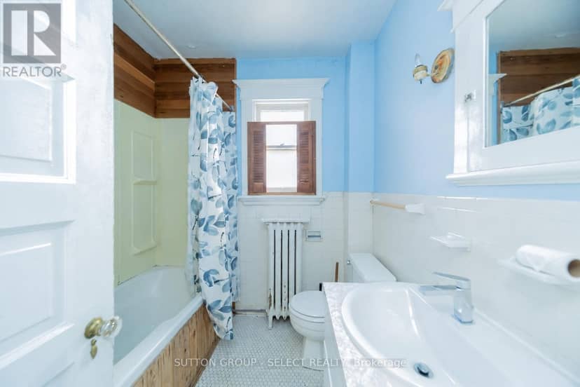 239 Ridout Street S — photo 30 of 40