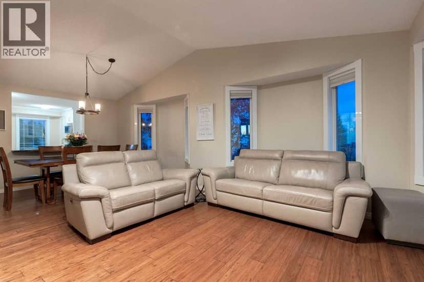 4 ARBOUR CLIFF Court NW — photo 15 of 40