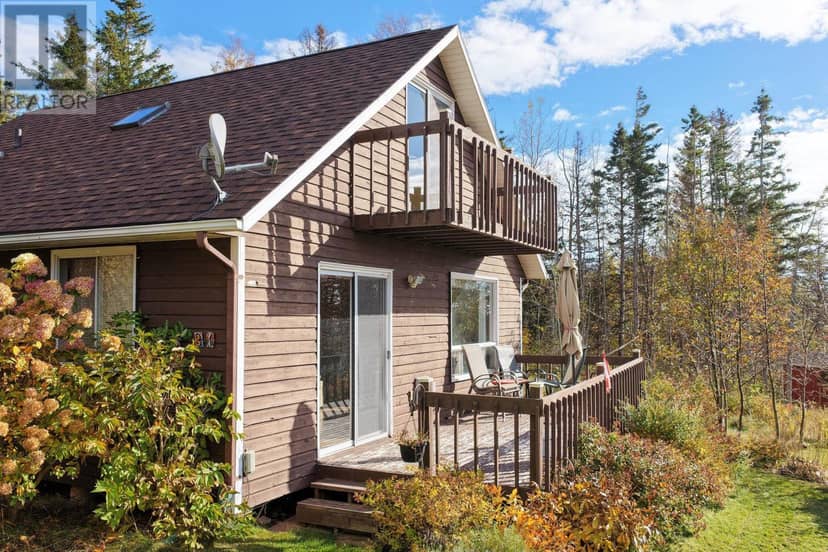 31 Brady Crescent — photo 17 of 32