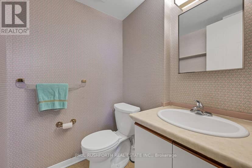 815 - 80 Sandcastle Drive — photo 15 of 18