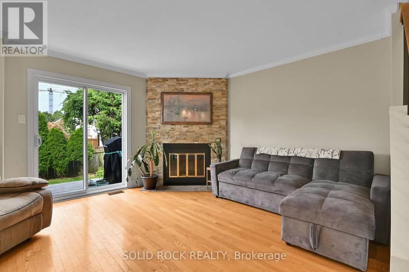 253 Cote-Royale Crescent — photo 14 of 37