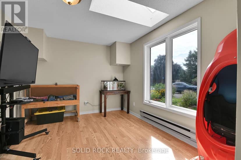 253 Cote-Royale Crescent — photo 19 of 37