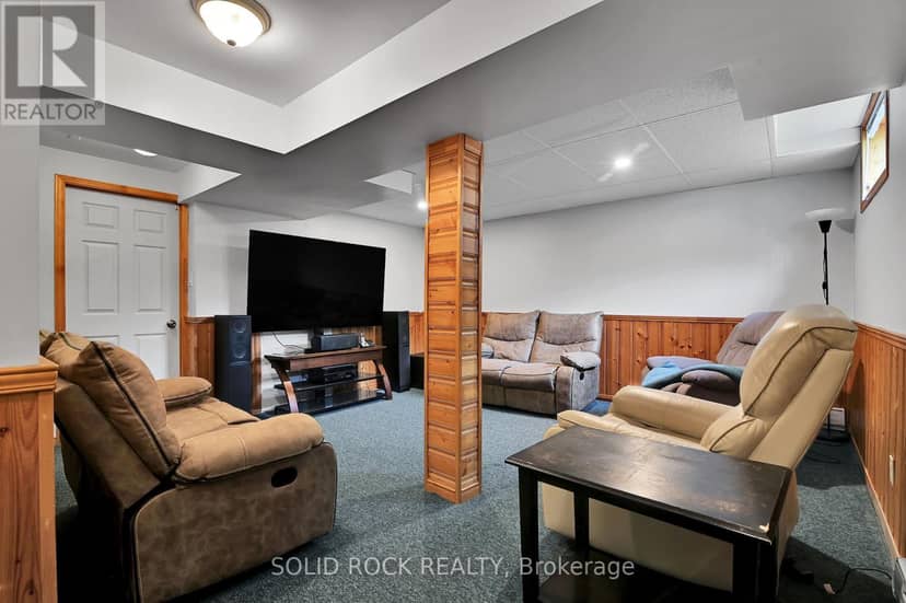 253 Cote-Royale Crescent — photo 32 of 37