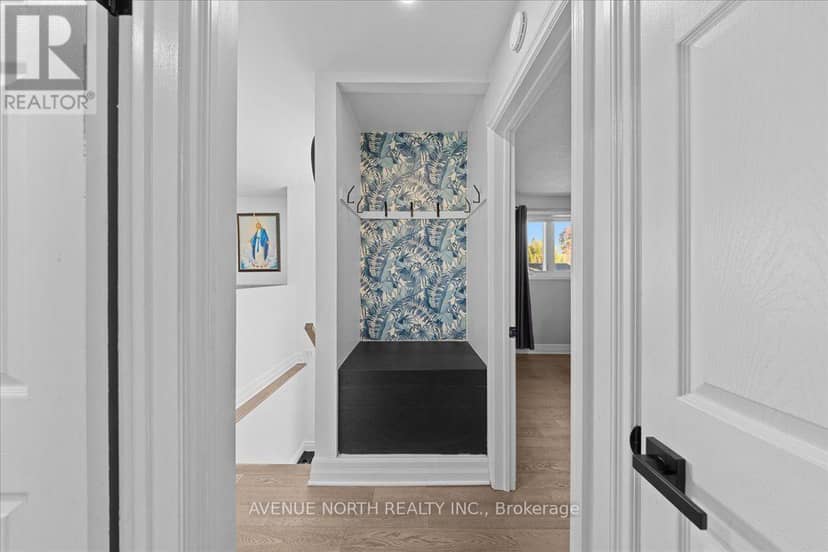 1524 Beaconfield Street — photo 13 of 39
