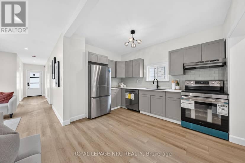 51 Queen Street S — photo 12 of 40
