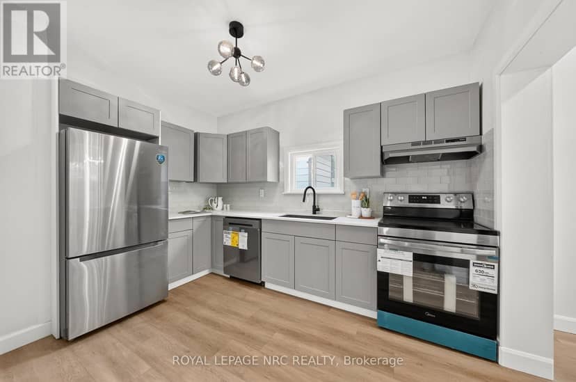 51 Queen Street S — photo 14 of 40