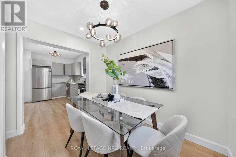 51 Queen Street S — photo 22 of 40
