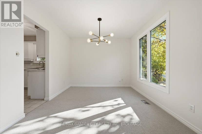 19 Berkhout Terrace — photo 15 of 40