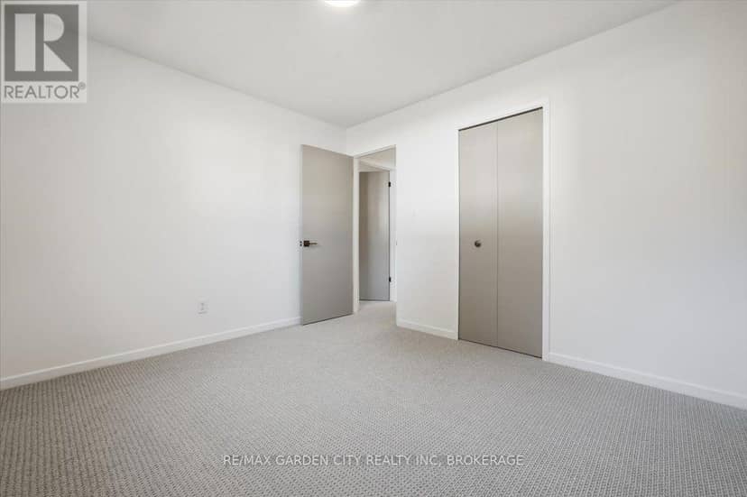 19 Berkhout Terrace — photo 21 of 40