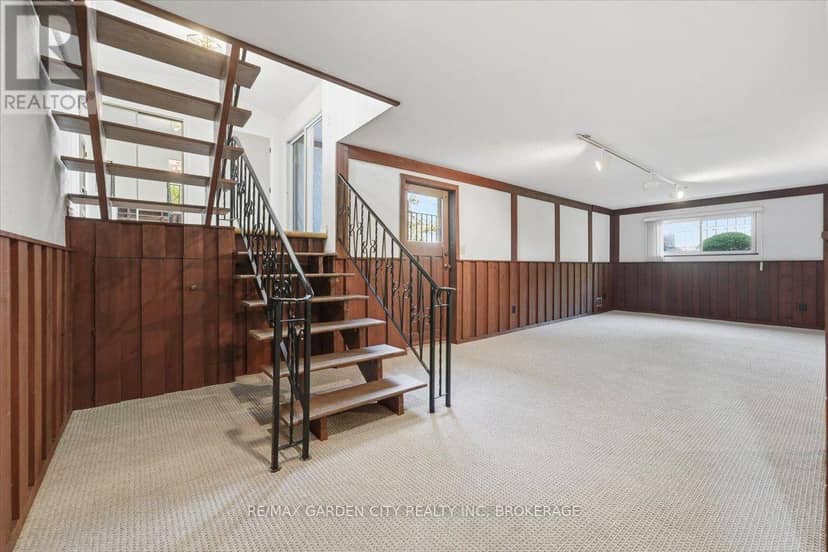 19 Berkhout Terrace — photo 24 of 40