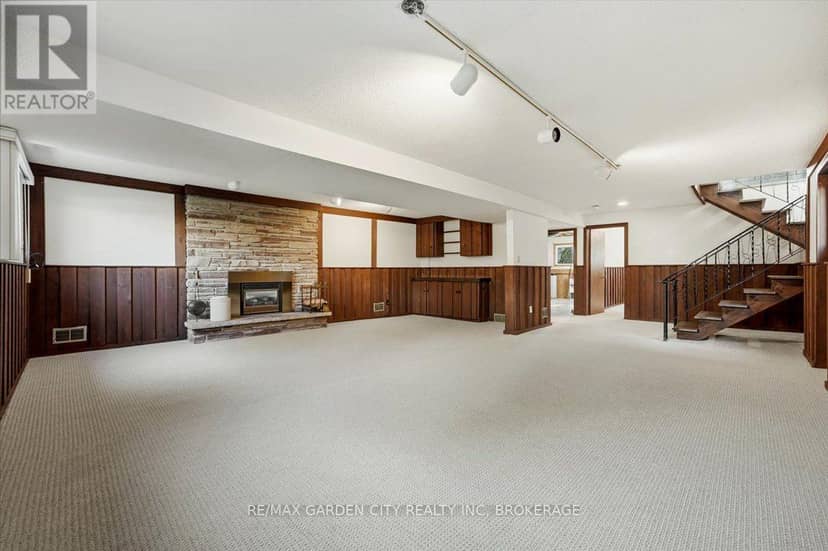 19 Berkhout Terrace — photo 26 of 40