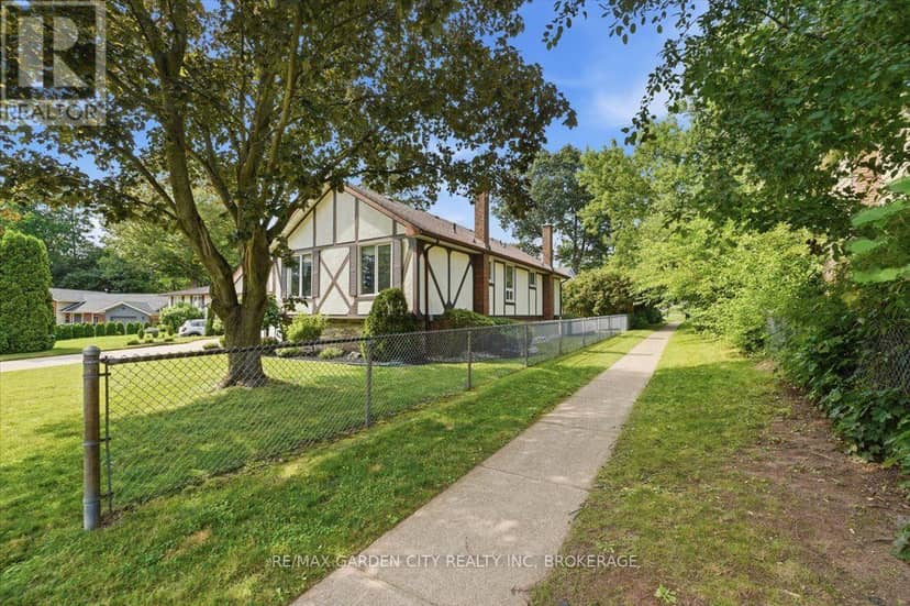 19 Berkhout Terrace — photo 39 of 40
