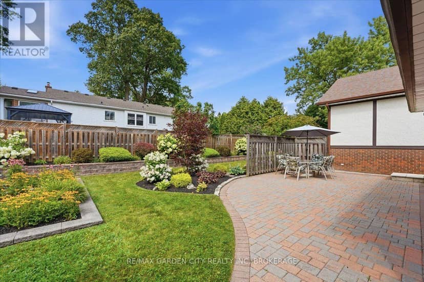 19 Berkhout Terrace — photo 40 of 40