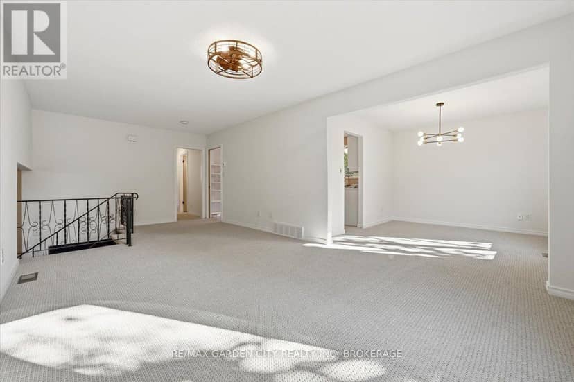 19 Berkhout Terrace — photo 9 of 40