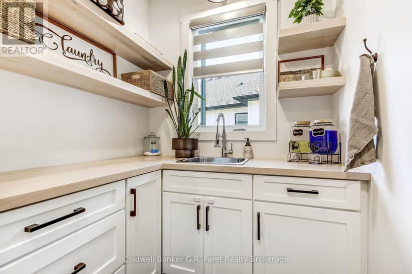 11 Macneil Court — photo 17 of 40