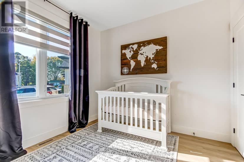 11 Macneil Court — photo 19 of 40