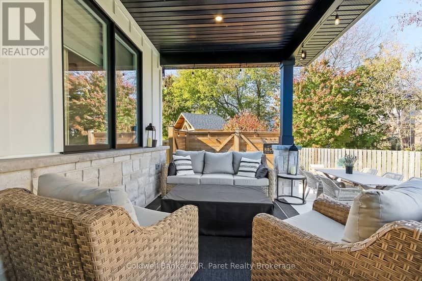 11 Macneil Court — photo 29 of 40