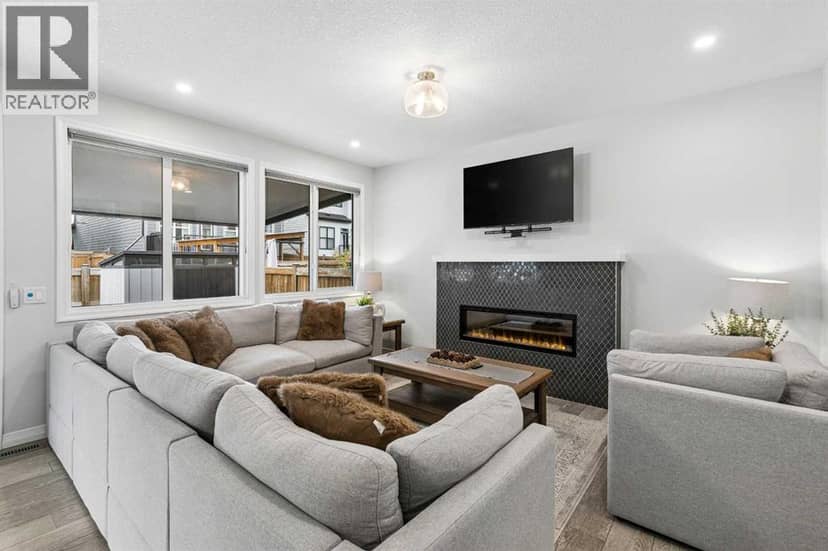 329 Magnolia Heath SE — photo 11 of 40