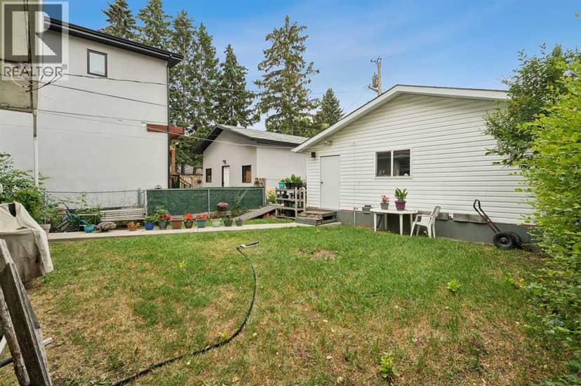 2029 Mountview Crescent NE — photo 29 of 32