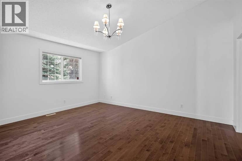 113 Mt Douglas Villas SE — photo 23 of 38