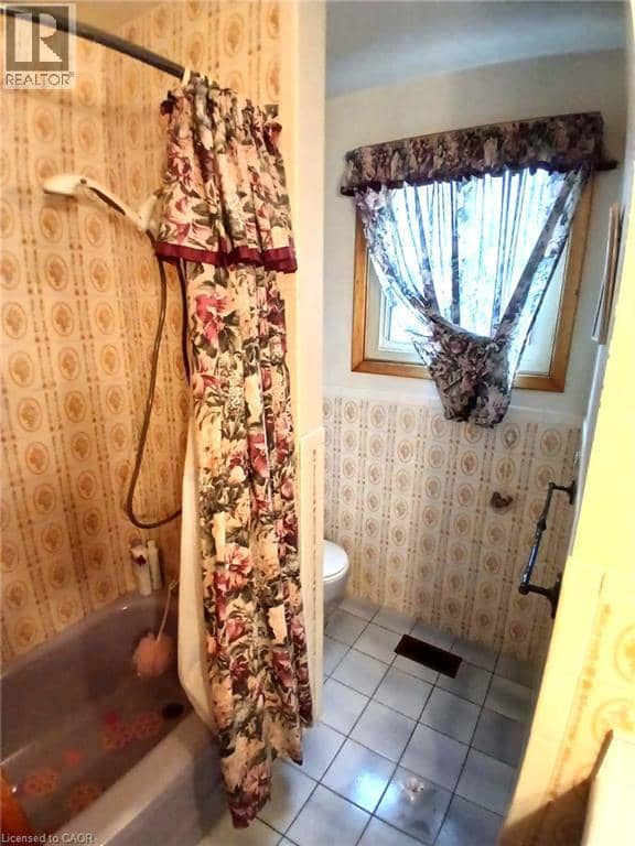 118 CRAIGROYSTON Road — photo 26 of 38