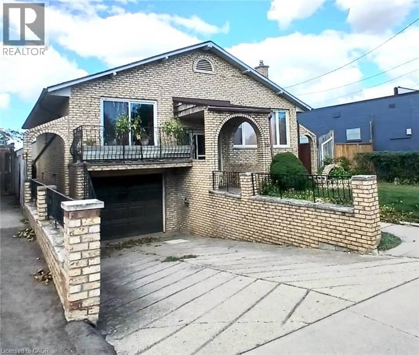 118 CRAIGROYSTON Road — photo 3 of 38