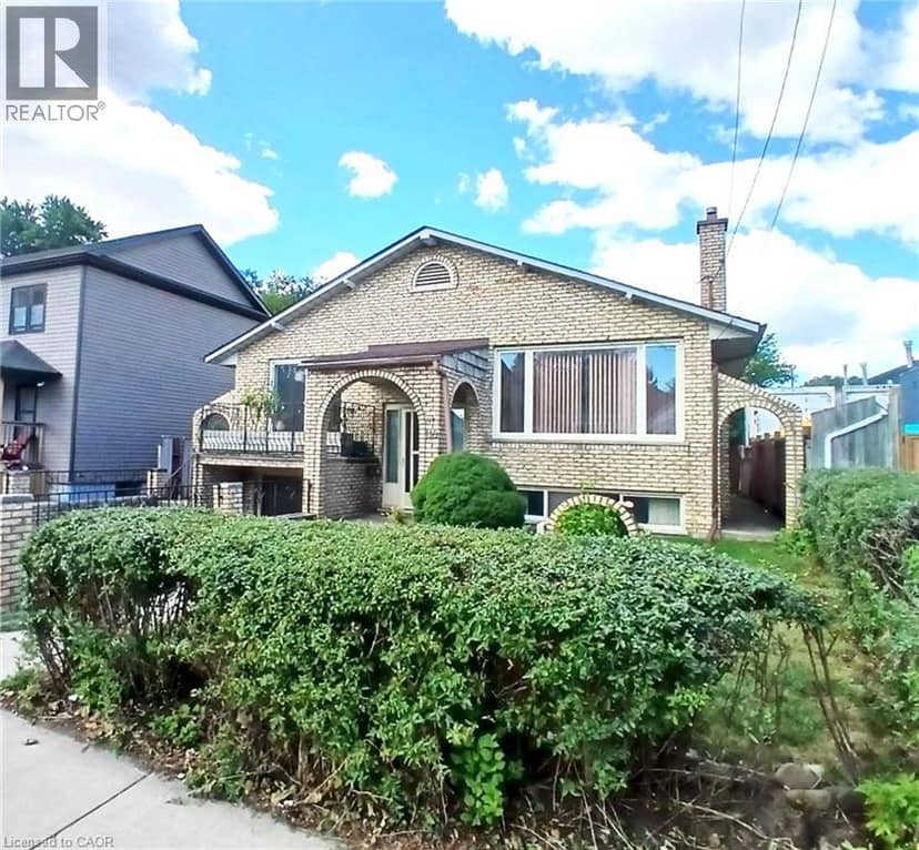 118 CRAIGROYSTON Road — photo 2 of 38