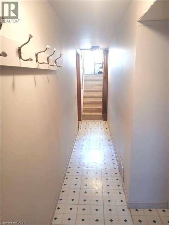 118 CRAIGROYSTON Road — photo 16 of 38