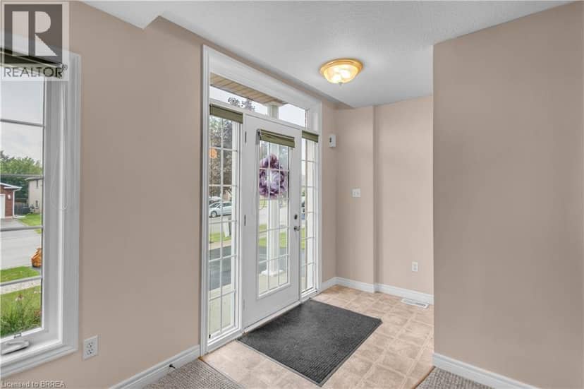 25 SUDDS Lane, Brantford, photo 4