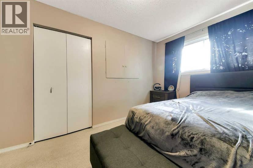 3920 50A Street — photo 22 of 40