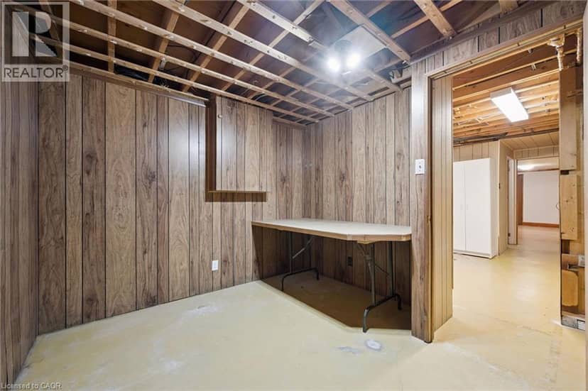 86 LOWER CANADA Crescent — photo 32 of 40