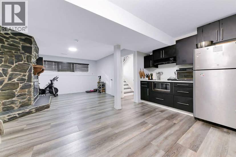 3920 50A Street — photo 28 of 40