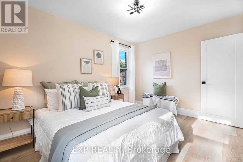 858 Grierson Street — photo 16 of 40