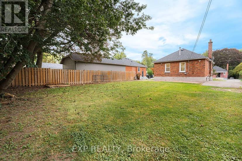 858 Grierson Street — photo 34 of 40