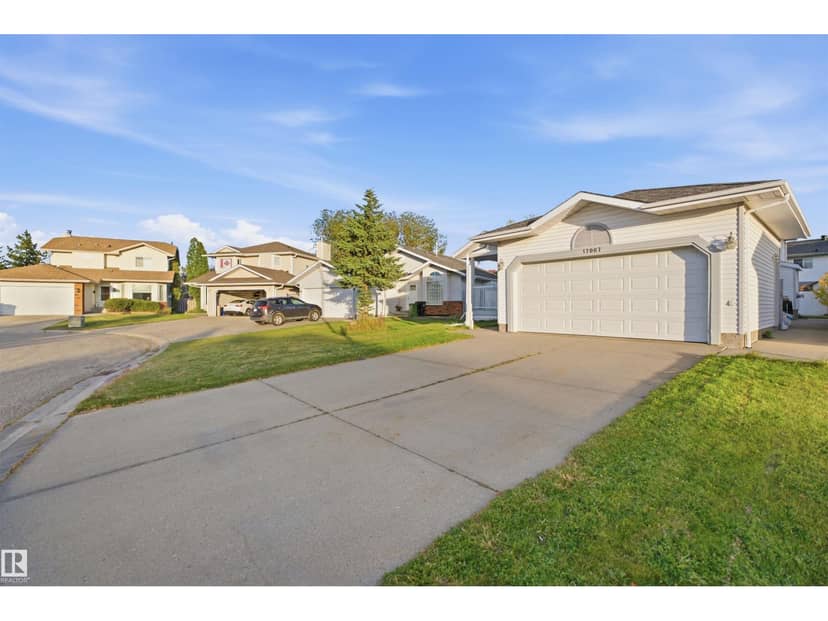 17007 90A ST NW, Edmonton, photo 2