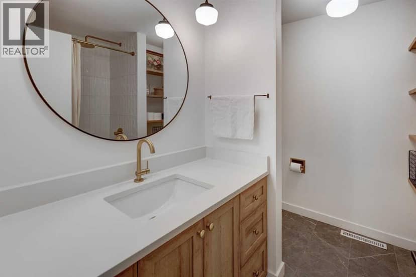 4519 Vandergrift Crescent NW — photo 18 of 40