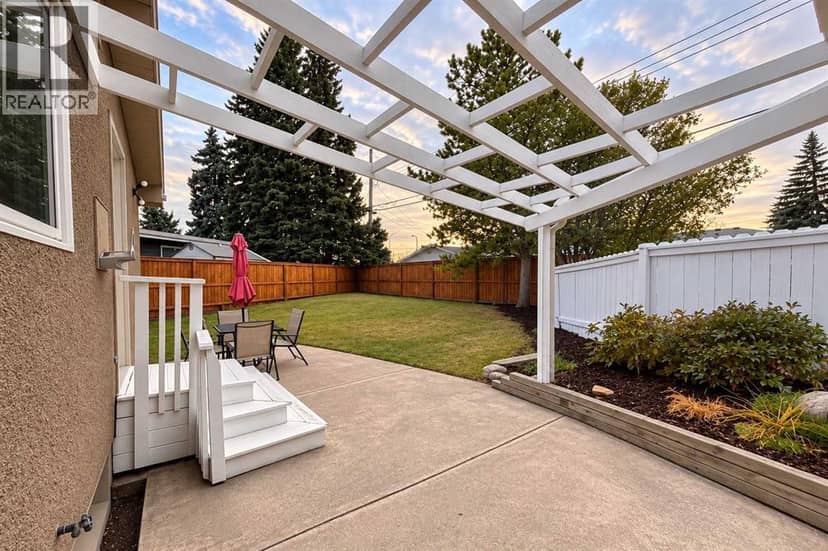 4519 Vandergrift Crescent NW — photo 32 of 40