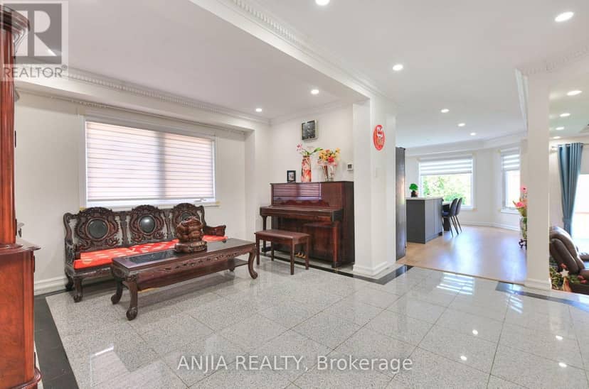 127 Tomlinson Circle — photo 18 of 29