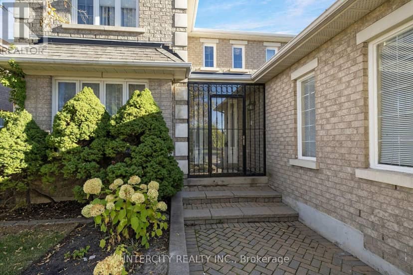 35 Avro Road, Vaughan, photo 3