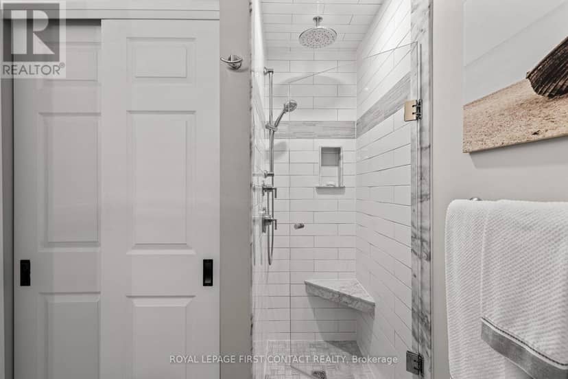 308 - 21 Kempenfelt Drive — photo 30 of 39