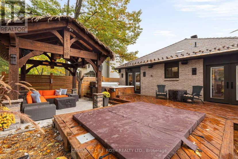 61 Orwell Crescent — photo 27 of 36