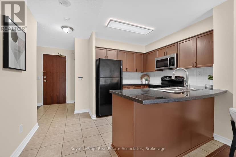 1804 - 5 Michael Power Place — photo 21 of 39